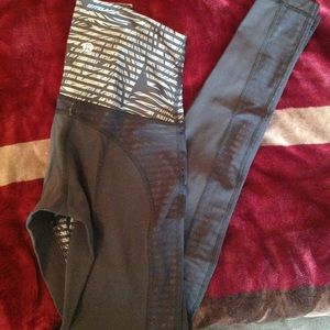 Lululemon gray workout leggings